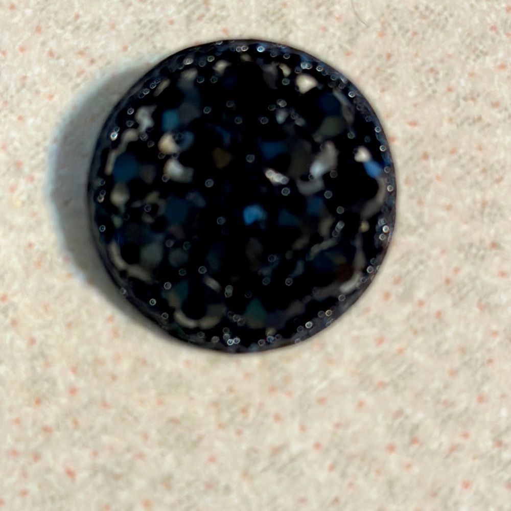 Vintage Weiss black rhinestone clip on earrings (631) - Picture 5 of 6